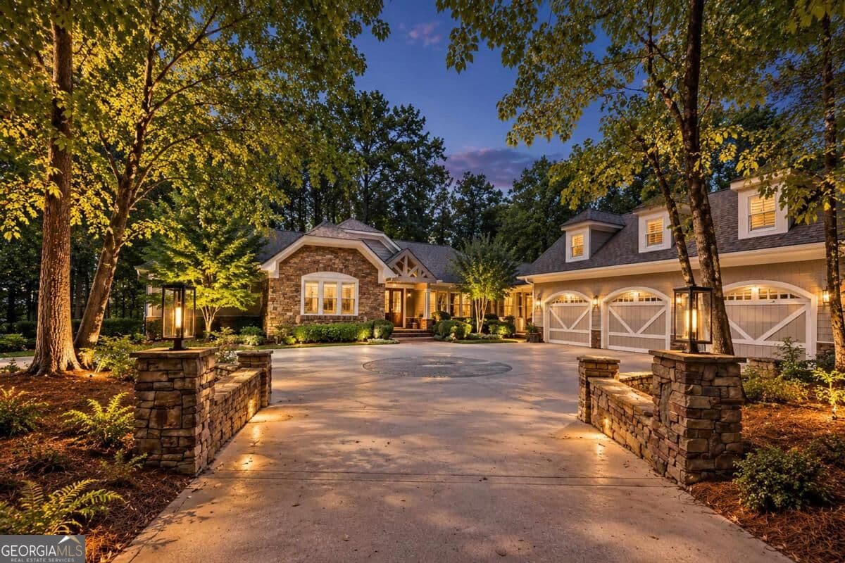 6 bedroom, 6.5 bathroom, 7,201 sq ft single family residence for sale at 1041 Ruths Way, Greensboro, GA 30642 — photo 3
