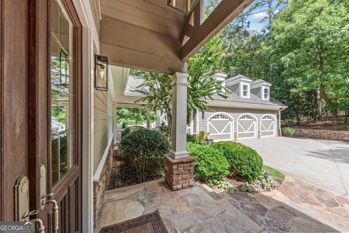 6 bedroom, 6.5 bathroom, 7,201 sq ft single family residence for sale at 1041 Ruths Way, Greensboro, GA 30642 — photo 9