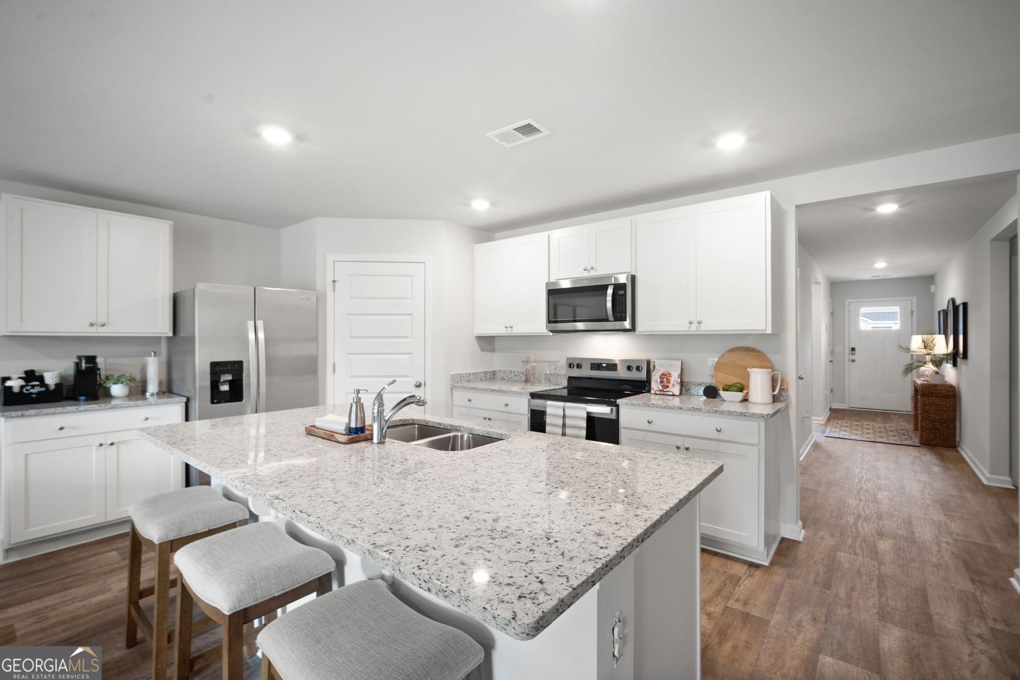 4 bedroom, 2 bathroom, 1,774 sq ft single family residence under contract at 141 Timber Road, Statesboro, GA 30458 — photo 7