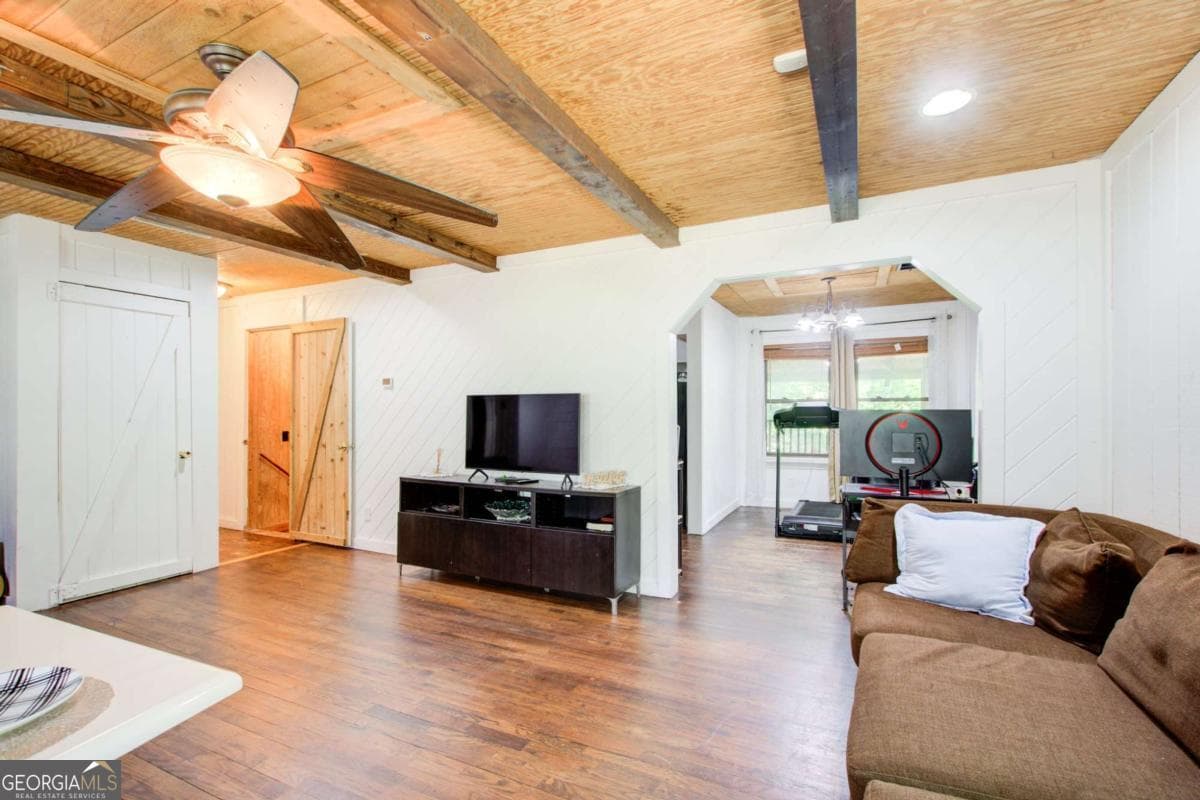 4 bedroom, 3 bathroom, 2,464 sq ft single family residence for sale at 8176 E HIGHWAY 5, Whitesburg, GA 30185 — photo 6