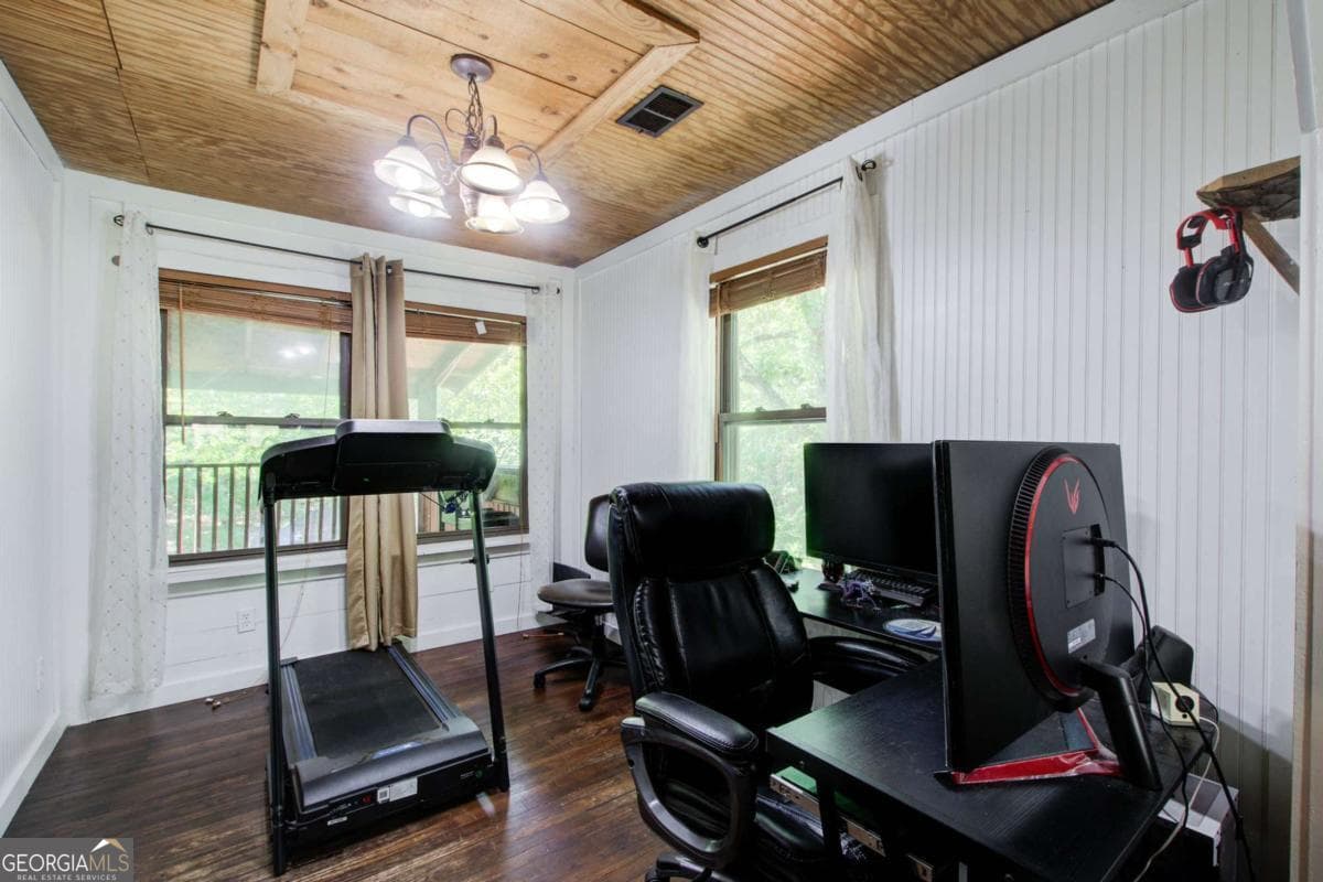 4 bedroom, 3 bathroom, 2,464 sq ft single family residence for sale at 8176 E HIGHWAY 5, Whitesburg, GA 30185 — photo 7