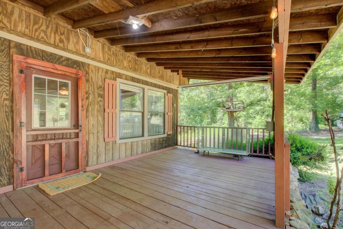 4 bedroom, 3 bathroom, 2,464 sq ft single family residence for sale at 8176 E HIGHWAY 5, Whitesburg, GA 30185 — photo 3