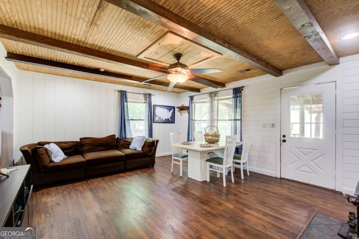 4 bedroom, 3 bathroom, 2,464 sq ft single family residence for sale at 8176 E HIGHWAY 5, Whitesburg, GA 30185 — photo 5