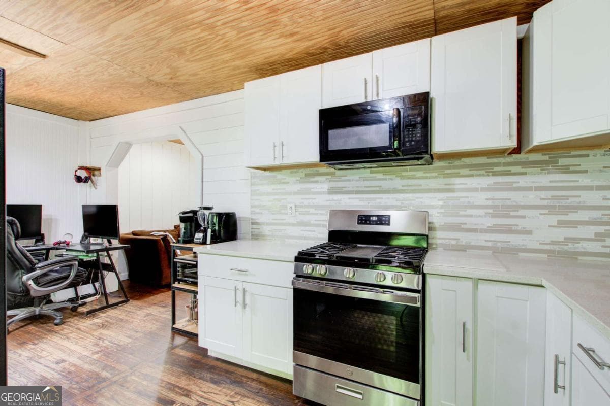 4 bedroom, 3 bathroom, 2,464 sq ft single family residence for sale at 8176 E HIGHWAY 5, Whitesburg, GA 30185 — photo 8