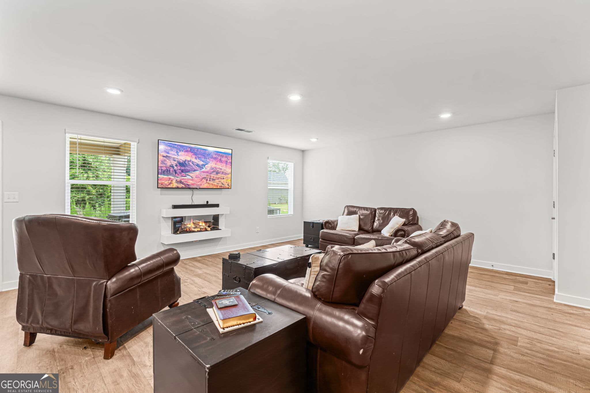 4 bedroom, 3 bathroom, 2,009 sq ft single family residence for sale at 110 Red Barn Court, Perry, GA 31069 — photo 6