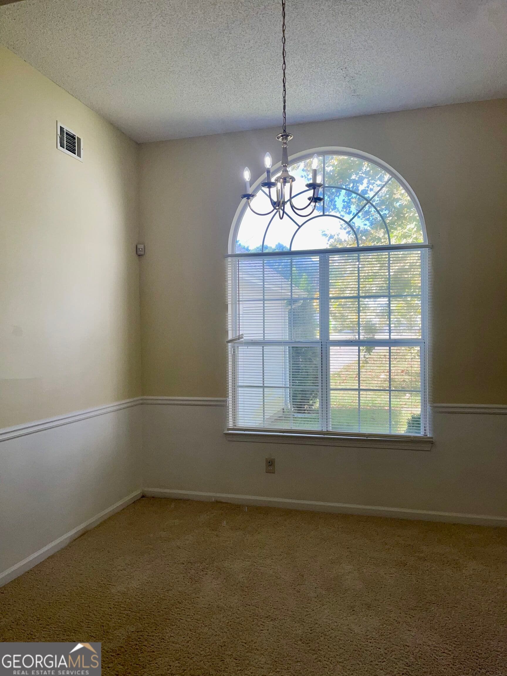 3 bedroom, 3.5 bathroom, 1,472 sq ft single family residence for rent at 206 Goldleaf Drive, Hampton, GA 30228 for $1,650 a month — photo 4