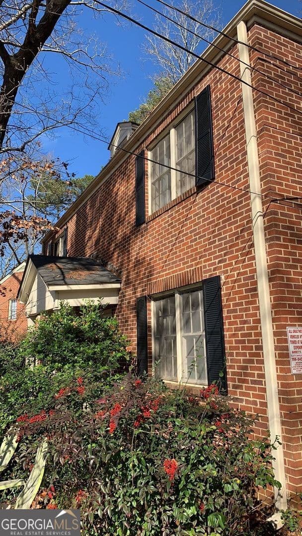 2 bedroom, 1 bathroom, 988 sq ft duplex for rent at 1439 Milledge Avenue, Athens, GA 30605 for $1,700 a month — photo 1 of 9