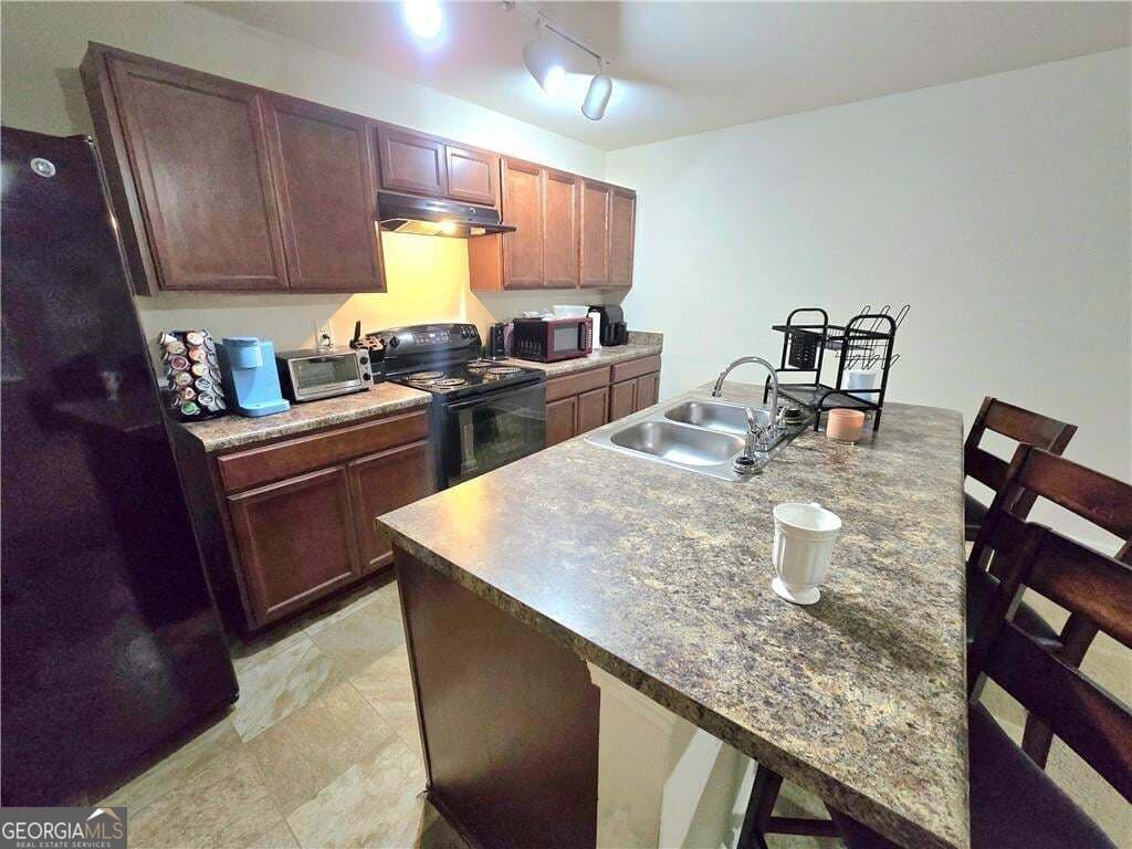 3 bedroom, 2.5 bathroom, 1,600 sq ft single family residence for sale at 2365 Hackamore Drive, Atlanta, GA 30349 — photo 6