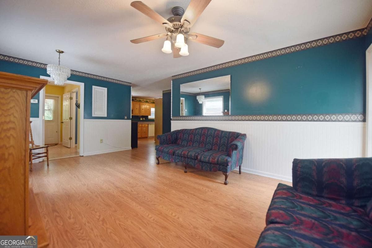2 bedroom, 3.5 bathroom, 3,000 sq ft single family residence under contract at 34 Summerhill Lane, Blairsville, GA 30512 — photo 10