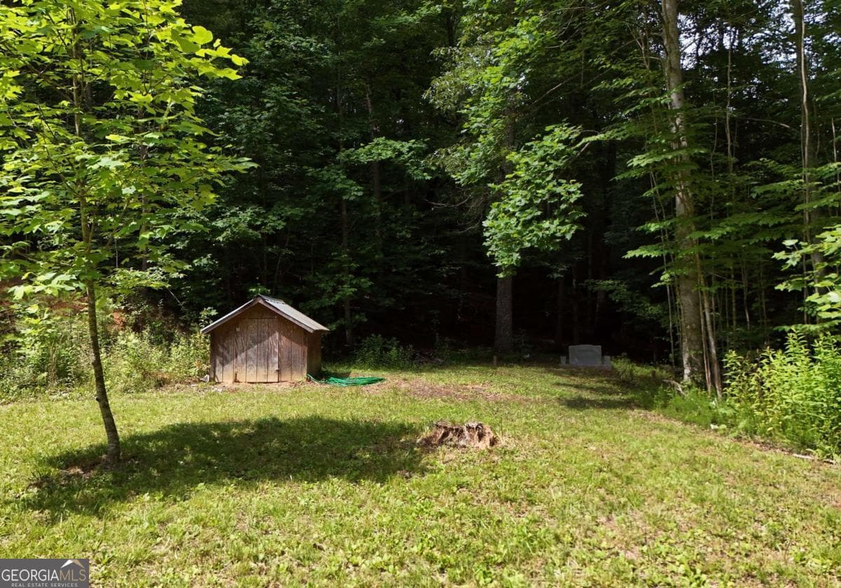 2 bedroom, 3.5 bathroom, 3,000 sq ft single family residence under contract at 34 Summerhill Lane, Blairsville, GA 30512 — photo 8