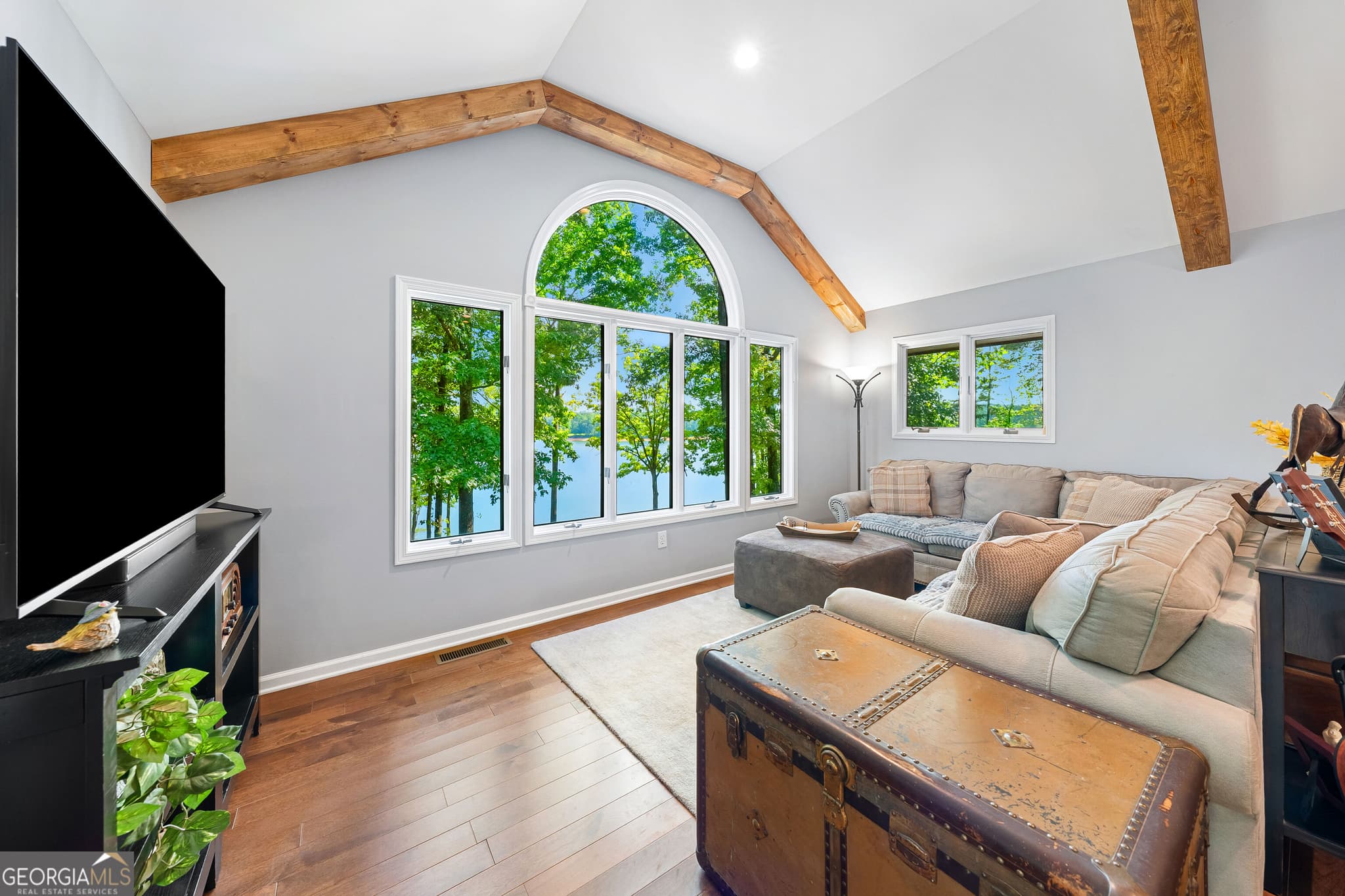 3 bedroom, 3 bathroom, 2,710 sq ft single family residence under contract at 323 N Shores Drive, Westminster, SC 29693 — photo 4