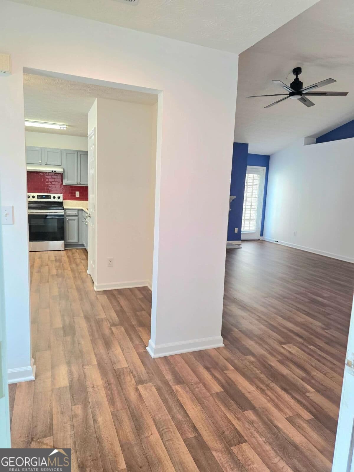 3 bedroom, 2 bathroom, 1,552 sq ft single family residence for sale at 4231 Chestnut Lake Avenue, Lithonia, GA 30038 — photo 7