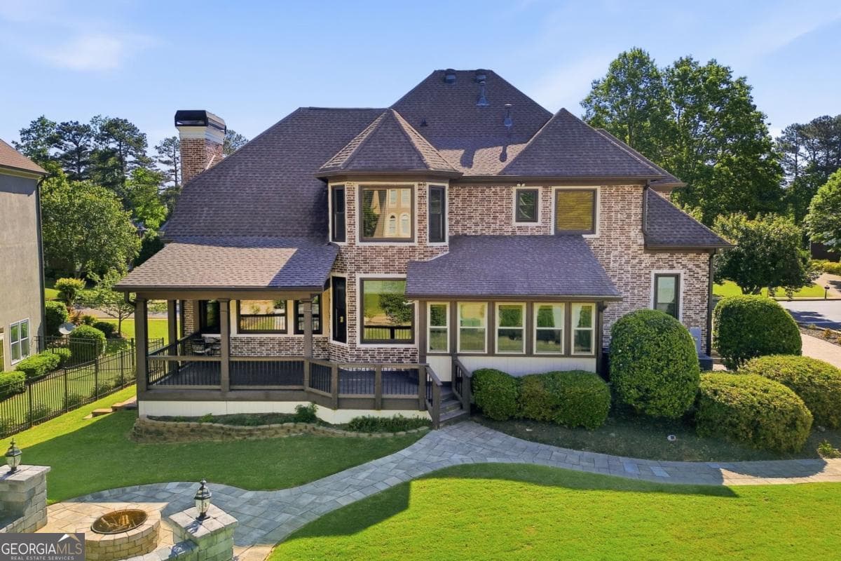 5 bedroom, 4 bathroom, 5,272 sq ft single family residence for sale at 1105 Dapplefawn Court, Alpharetta, GA 30005 — photo 6