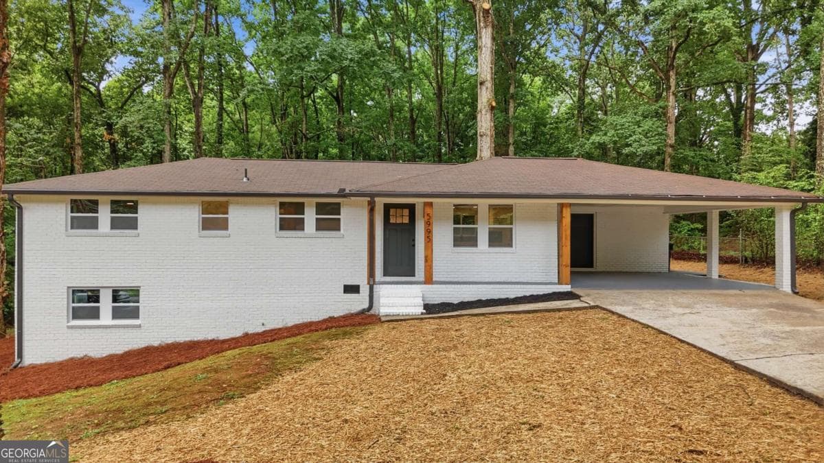 3 bedroom, 1.5 bathroom single family residence sold at 5995 N Bear Drive, Douglasville, GA 30135