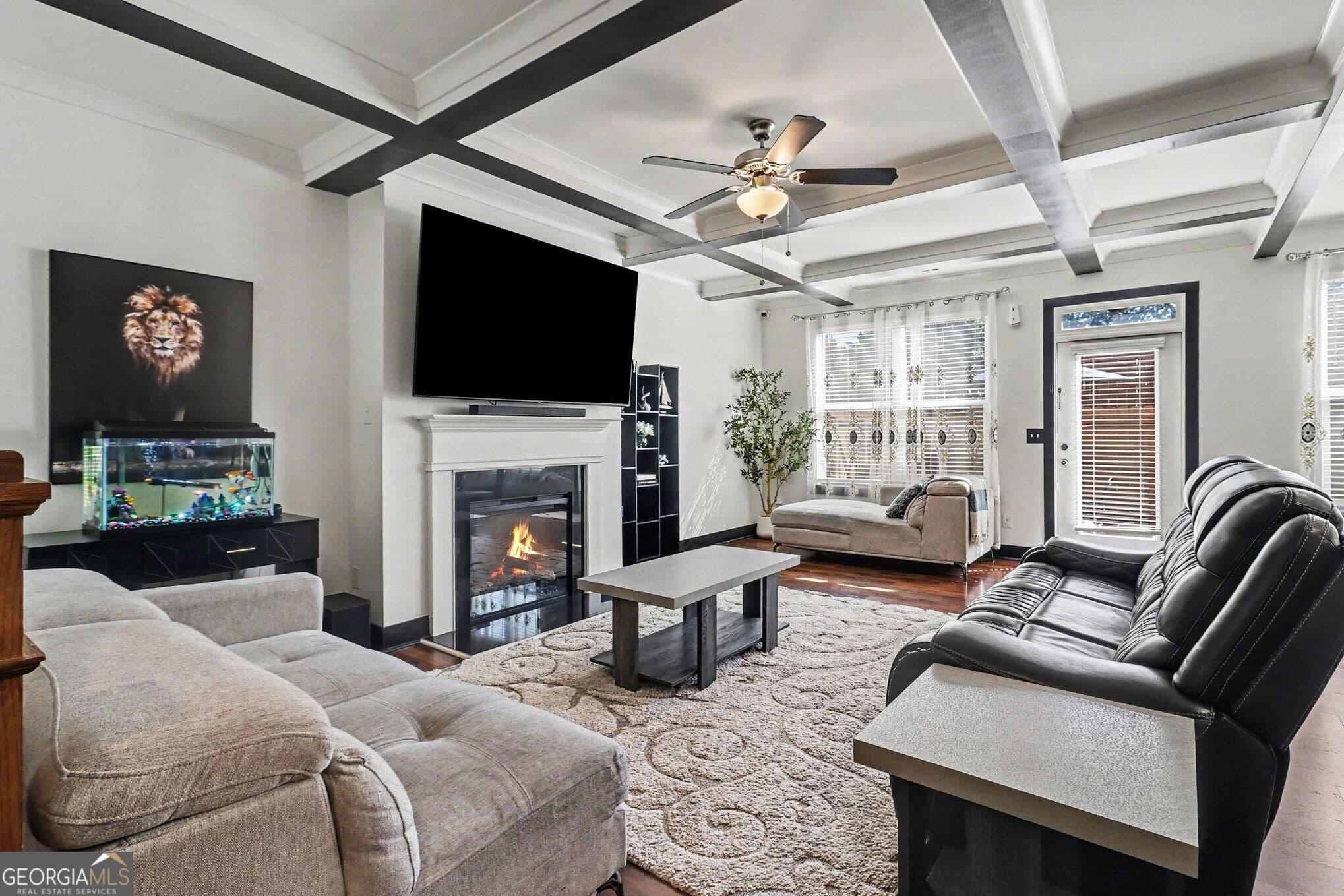 3 bedroom, 2.5 bathroom, 1,911 sq ft townhouse for sale at 5357 Radford Loop, Fairburn, GA 30213 — photo 2