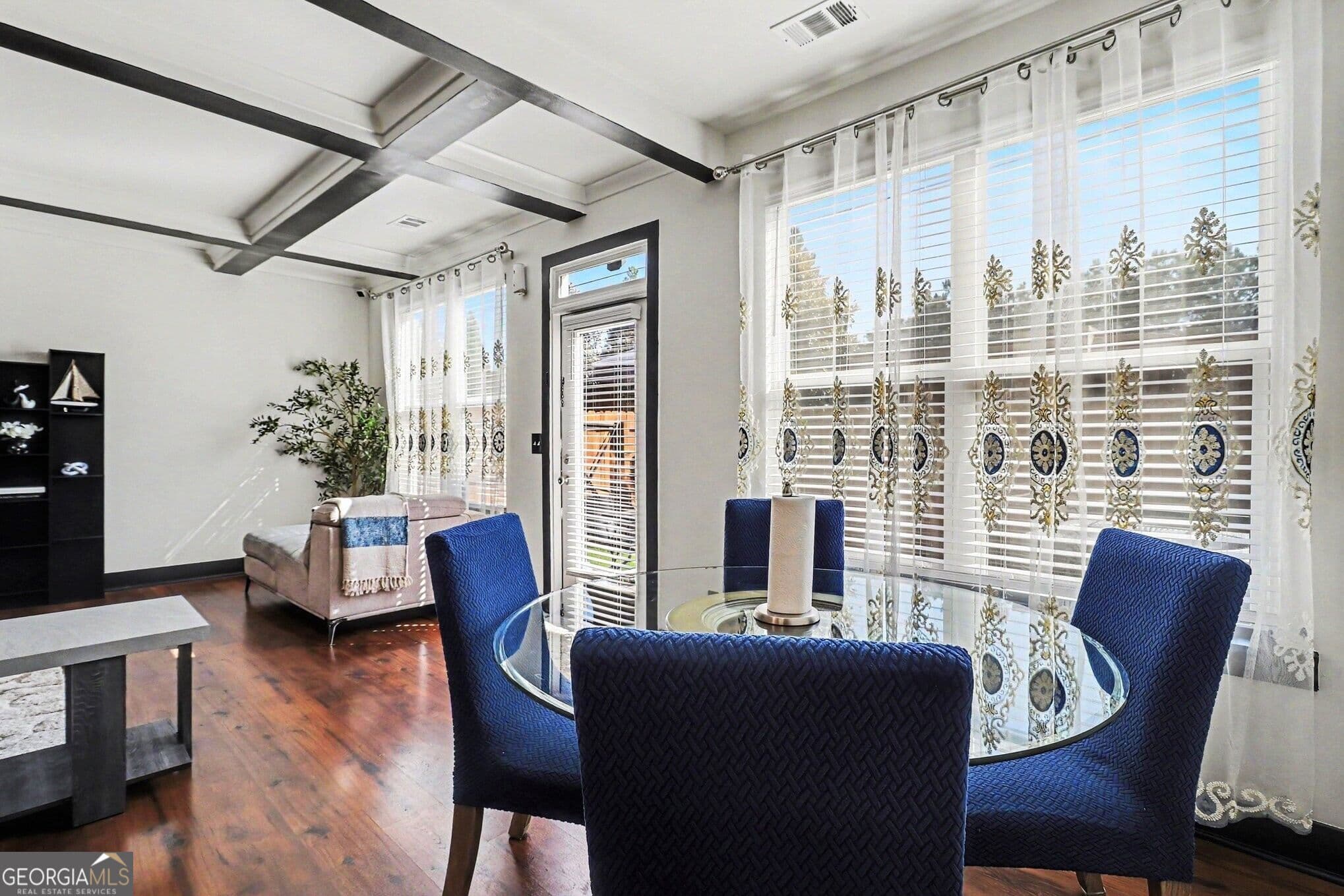 3 bedroom, 2.5 bathroom, 1,911 sq ft townhouse for sale at 5357 Radford Loop, Fairburn, GA 30213 — photo 3