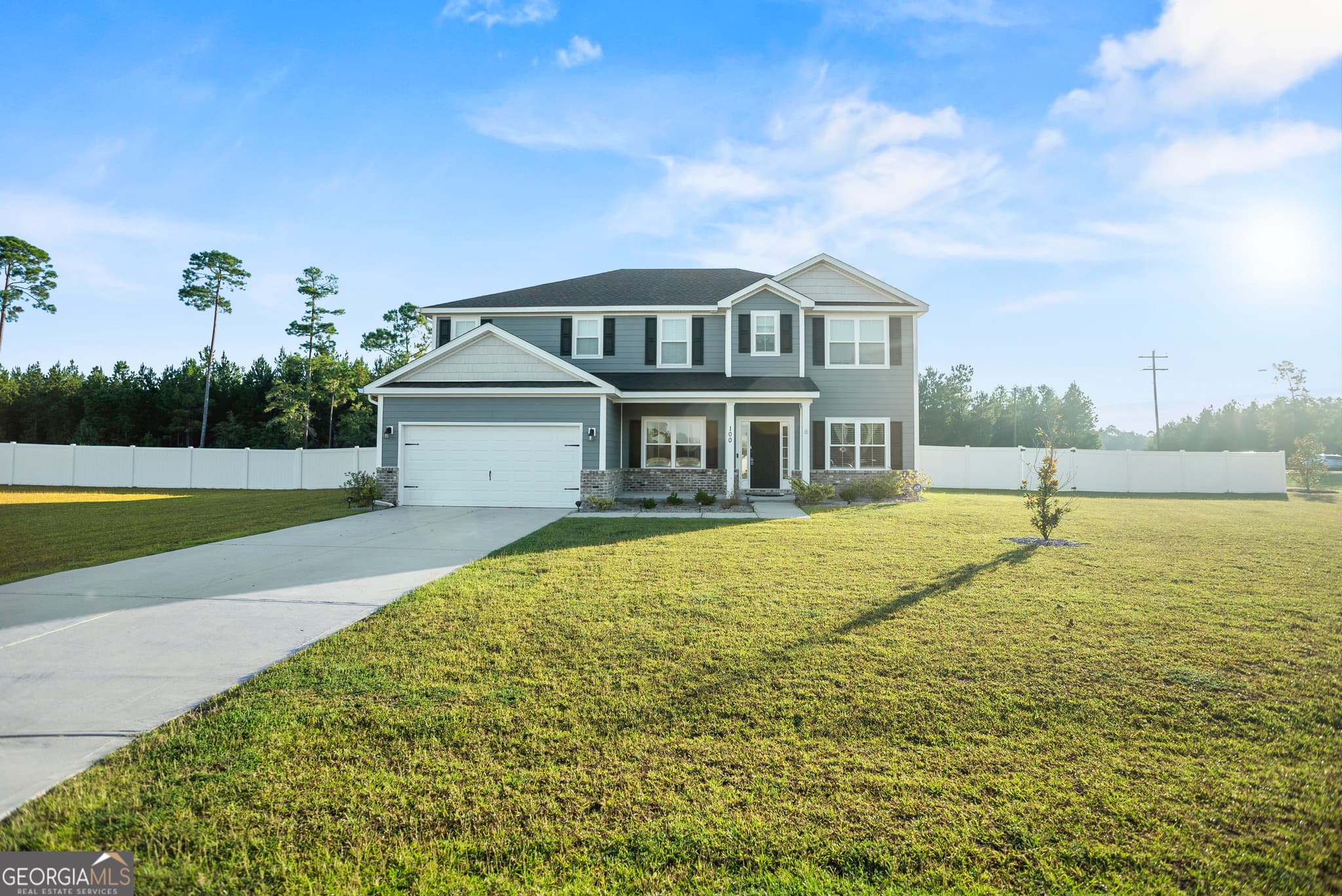 5 bedroom, 3 bathroom, 3,521 sq ft single family residence for sale at 100 Finch Lane, Guyton, GA 31312 — photo 2