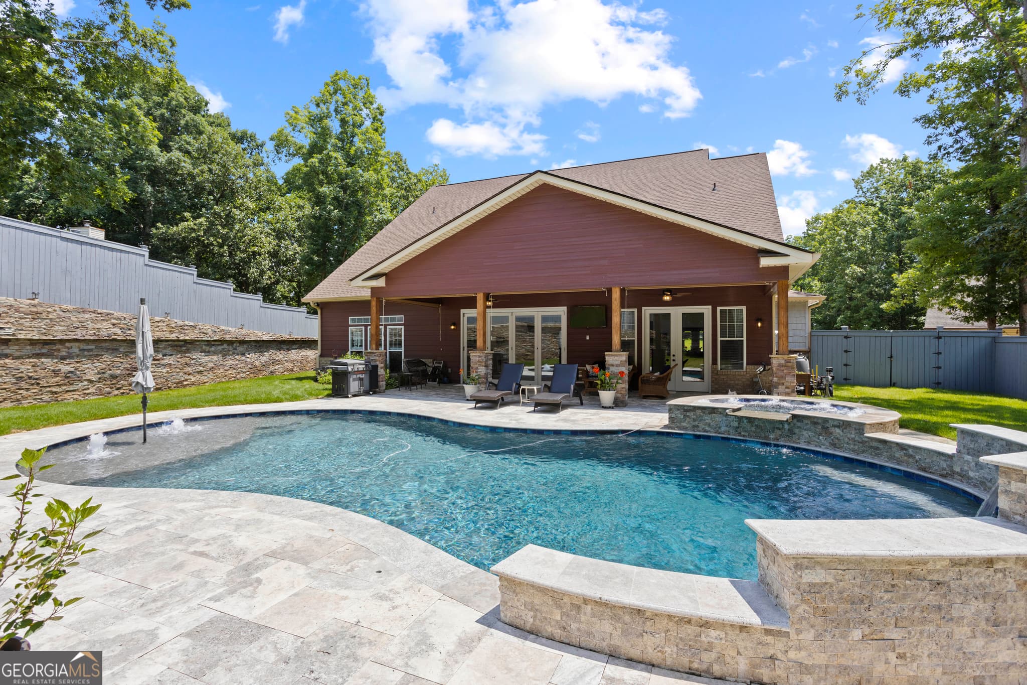 4 bedroom, 4.5 bathroom, 4,018 sq ft single family residence for sale at 218 Riverlake Road, Fair Play, SC 29643 — photo 2