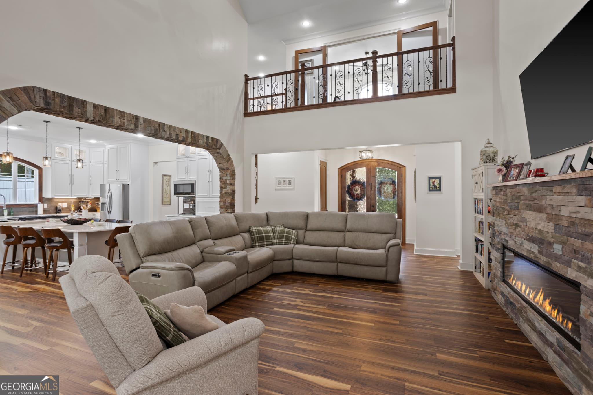 4 bedroom, 4.5 bathroom, 4,018 sq ft single family residence for sale at 218 Riverlake Road, Fair Play, SC 29643 — photo 8