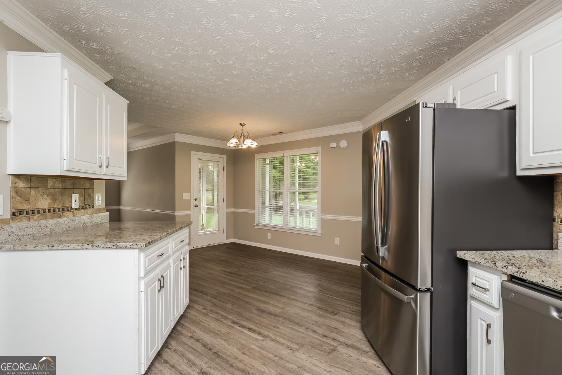3 bedroom, 2 bathroom, 1,727 sq ft single family residence for sale at 340 Freeman Drive, Covington, GA 30016 — photo 7