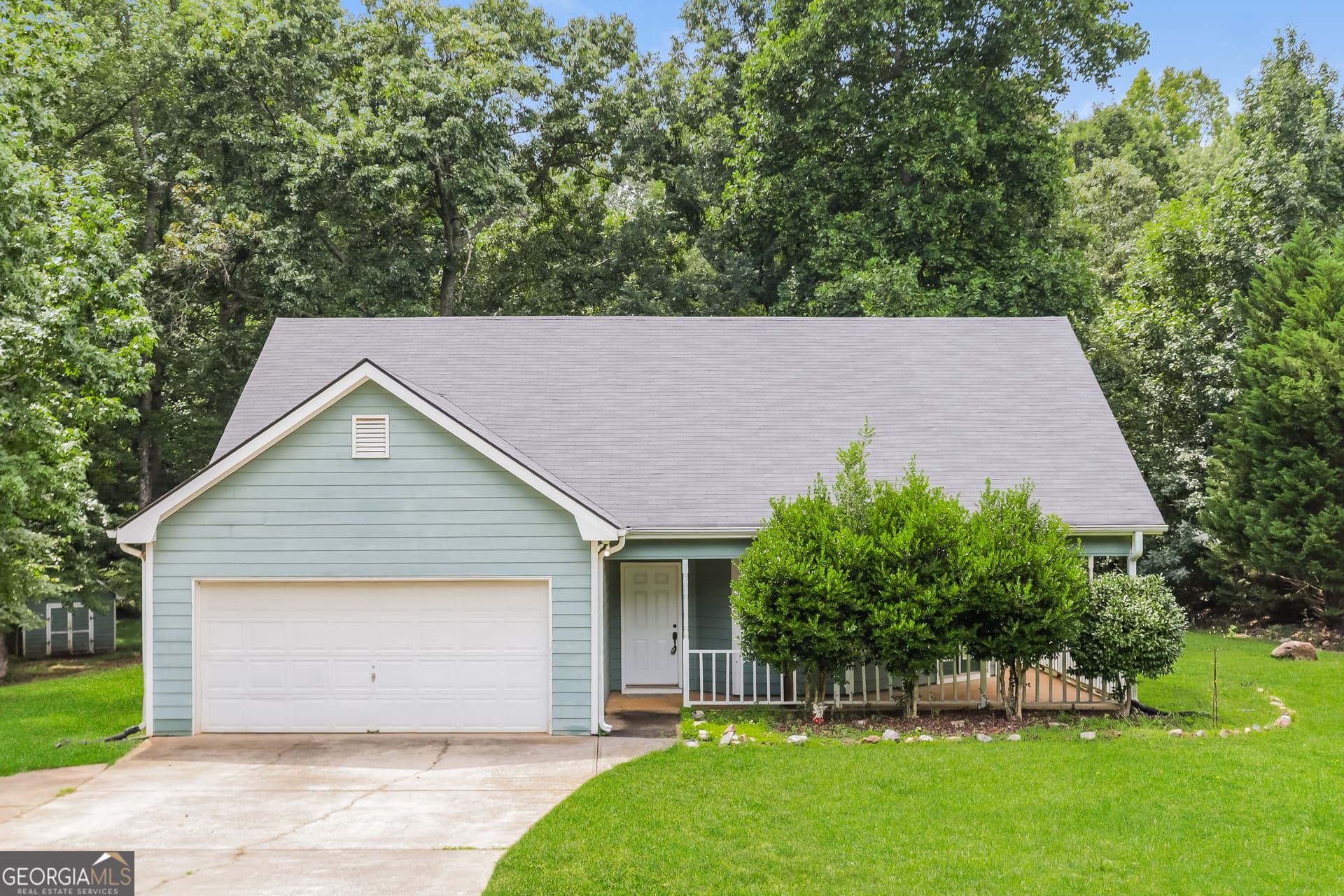 3 bedroom, 2 bathroom, 1,727 sq ft single family residence for sale at 340 Freeman Drive, Covington, GA 30016 — photo 1 of 22