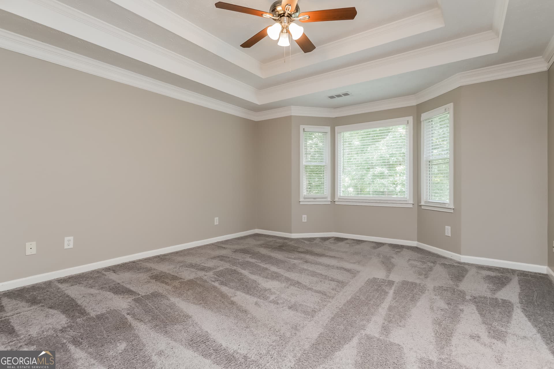 3 bedroom, 2 bathroom, 1,727 sq ft single family residence for sale at 340 Freeman Drive, Covington, GA 30016 — photo 9