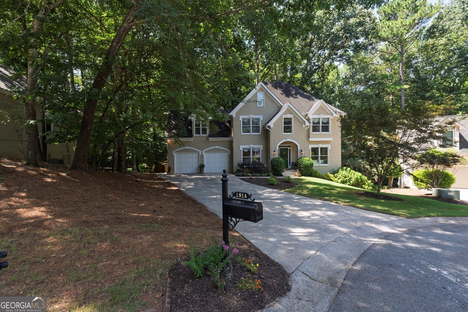 6 bedroom, 3.5 bathroom, 3,380 sq ft single family residence for sale at 1914 Lilac Ridge Drive, Woodstock, GA 30189 — photo 2