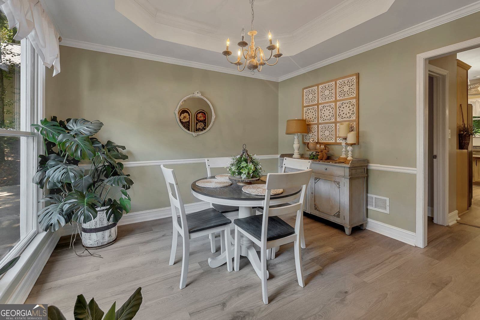 6 bedroom, 3.5 bathroom, 3,380 sq ft single family residence for sale at 1914 Lilac Ridge Drive, Woodstock, GA 30189 — photo 6