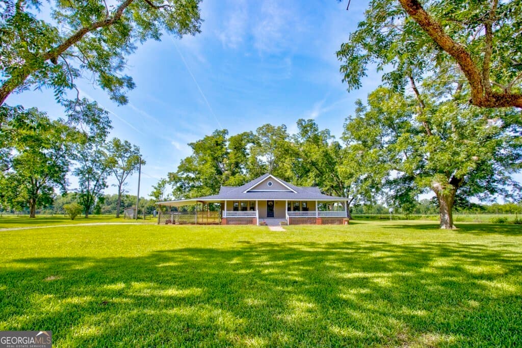 3 bedroom, 2 bathroom, 1,887 sq ft farm for sale at 1034 Cecil Tyre Road, Bristol, GA 31518