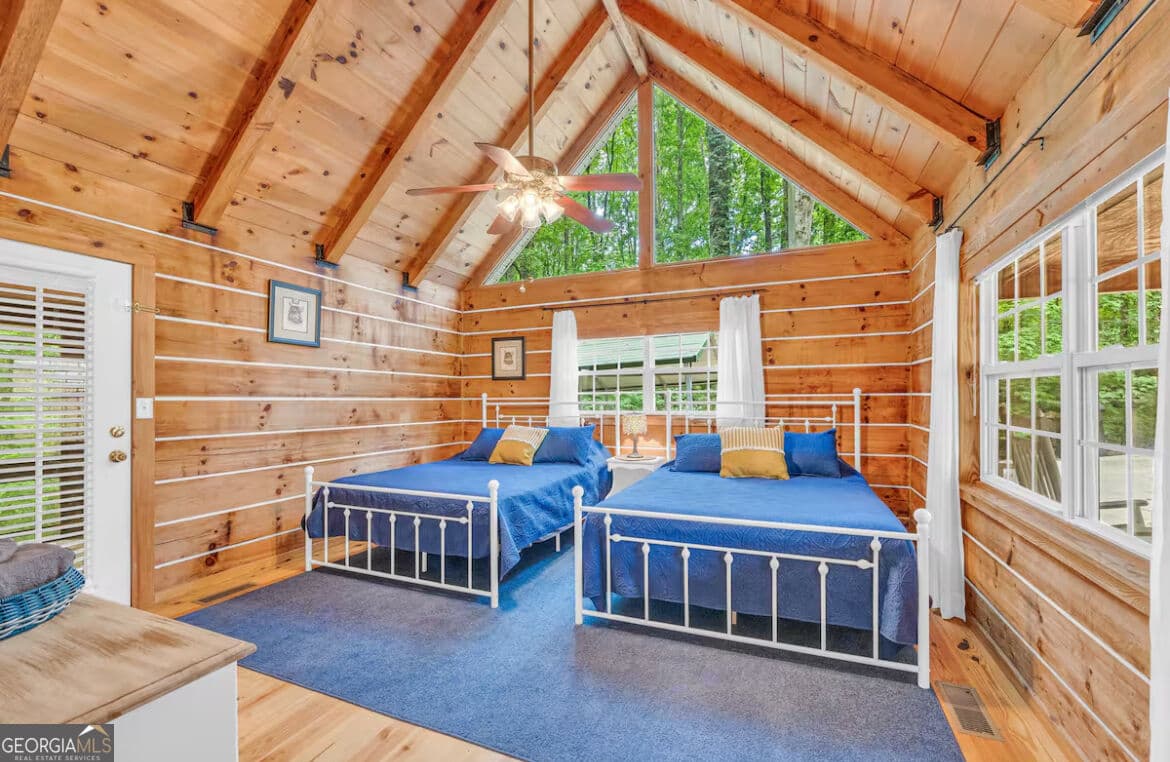 2 bedroom, 2 bathroom, 1,492 sq ft cabin,single family residence for rent at 244 Skyline Way, Lavonia, GA 30553 for $1,850 a month — photo 10