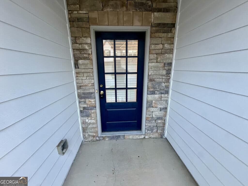 3 bedroom, 2.5 bathroom, 1,772 sq ft townhouse for sale at 1408 Ben Park Way, Grayson, GA 30017 — photo 2