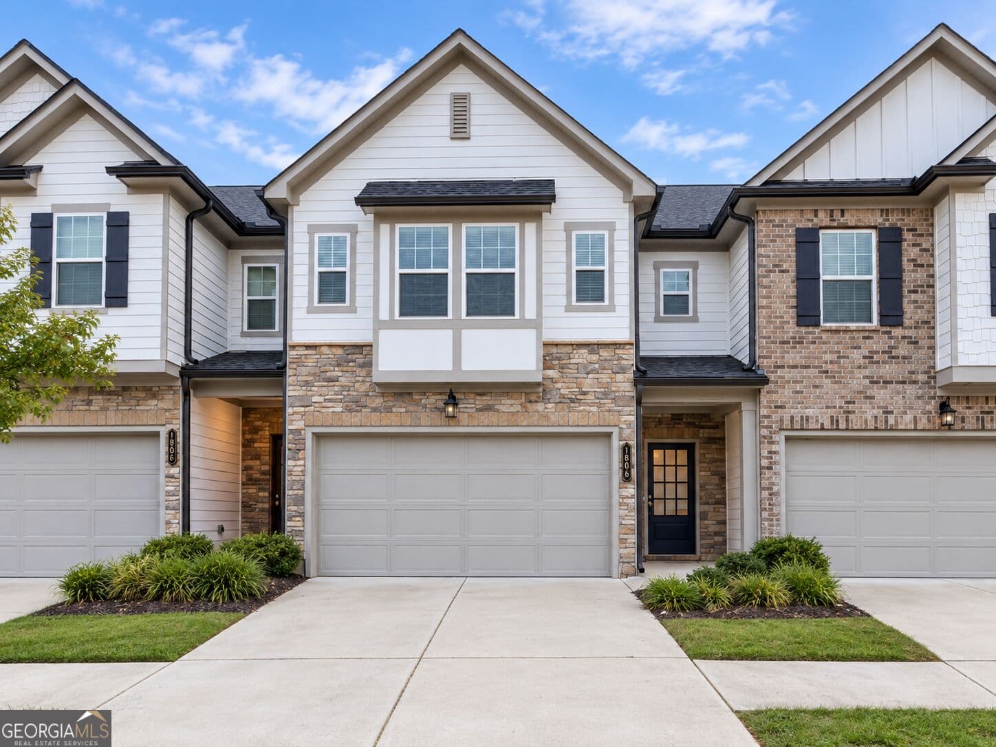 3 bedroom, 2.5 bathroom, 1,772 sq ft townhouse for sale at 1408 Ben Park Way, Grayson, GA 30017 — photo 1 of 39