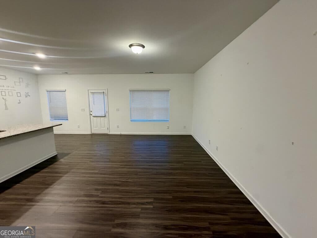 3 bedroom, 2.5 bathroom, 1,772 sq ft townhouse for sale at 1408 Ben Park Way, Grayson, GA 30017 — photo 4