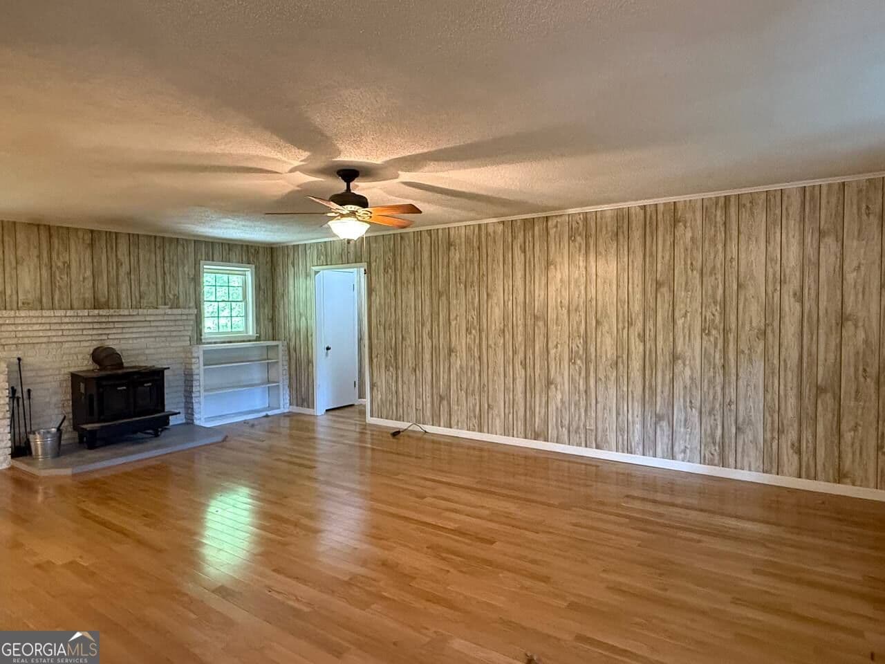 3 bedroom, 2 bathroom, 1,666 sq ft single family residence for sale at 398 Taylors Chapel Road, Rabun Gap, GA 30568 — photo 4