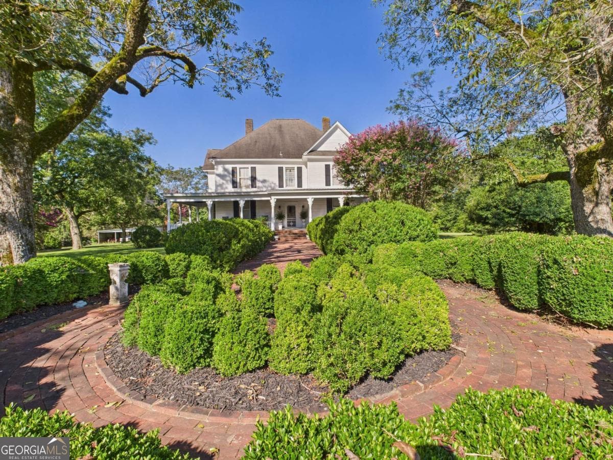 5 bedroom, 2.5 bathroom, 3,508 sq ft single family residence for sale at 1170 Ash Road, Bishop, GA 30621 — photo 4