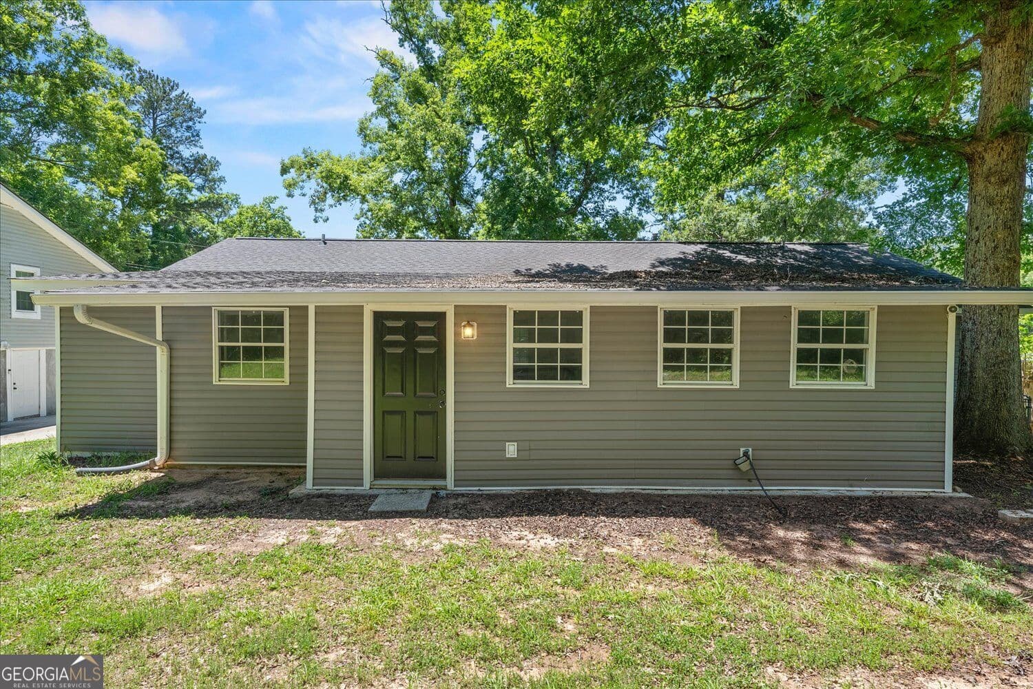 5 bedroom, 2 bathroom, 1,936 sq ft single family residence for sale at 566 Shadowmoor Circle, Thomson, GA 30824 — photo 5