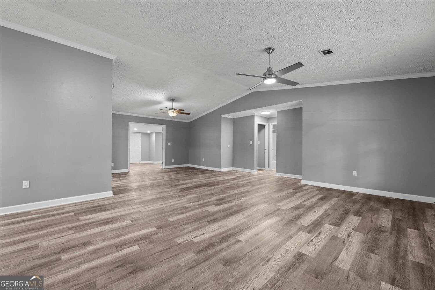 5 bedroom, 2 bathroom, 1,936 sq ft single family residence for sale at 566 Shadowmoor Circle, Thomson, GA 30824 — photo 9