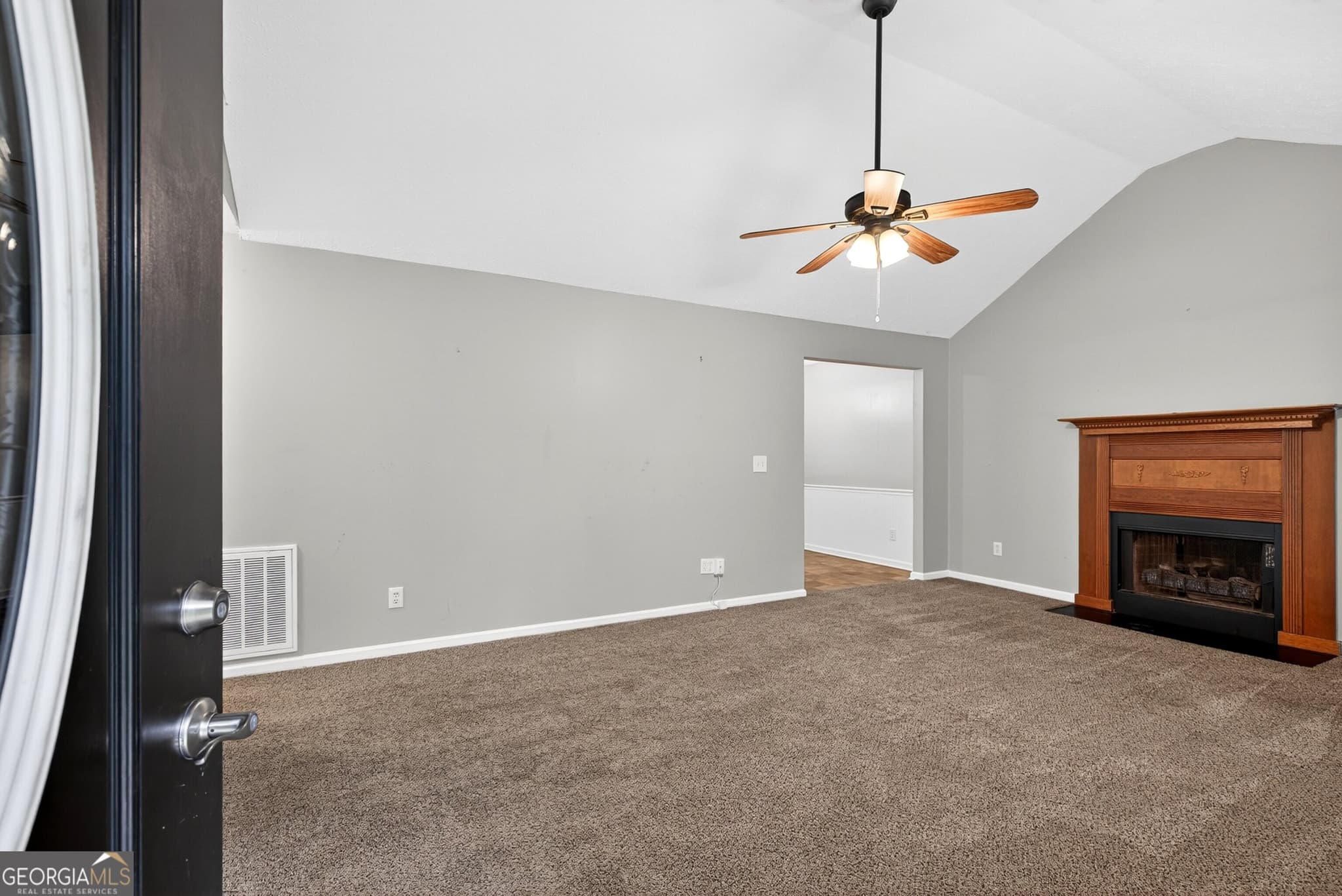 3 bedroom, 2 bathroom, 1,888 sq ft single family residence for sale at 126 Doe Run Drive, Sharpsburg, GA 30277 — photo 9