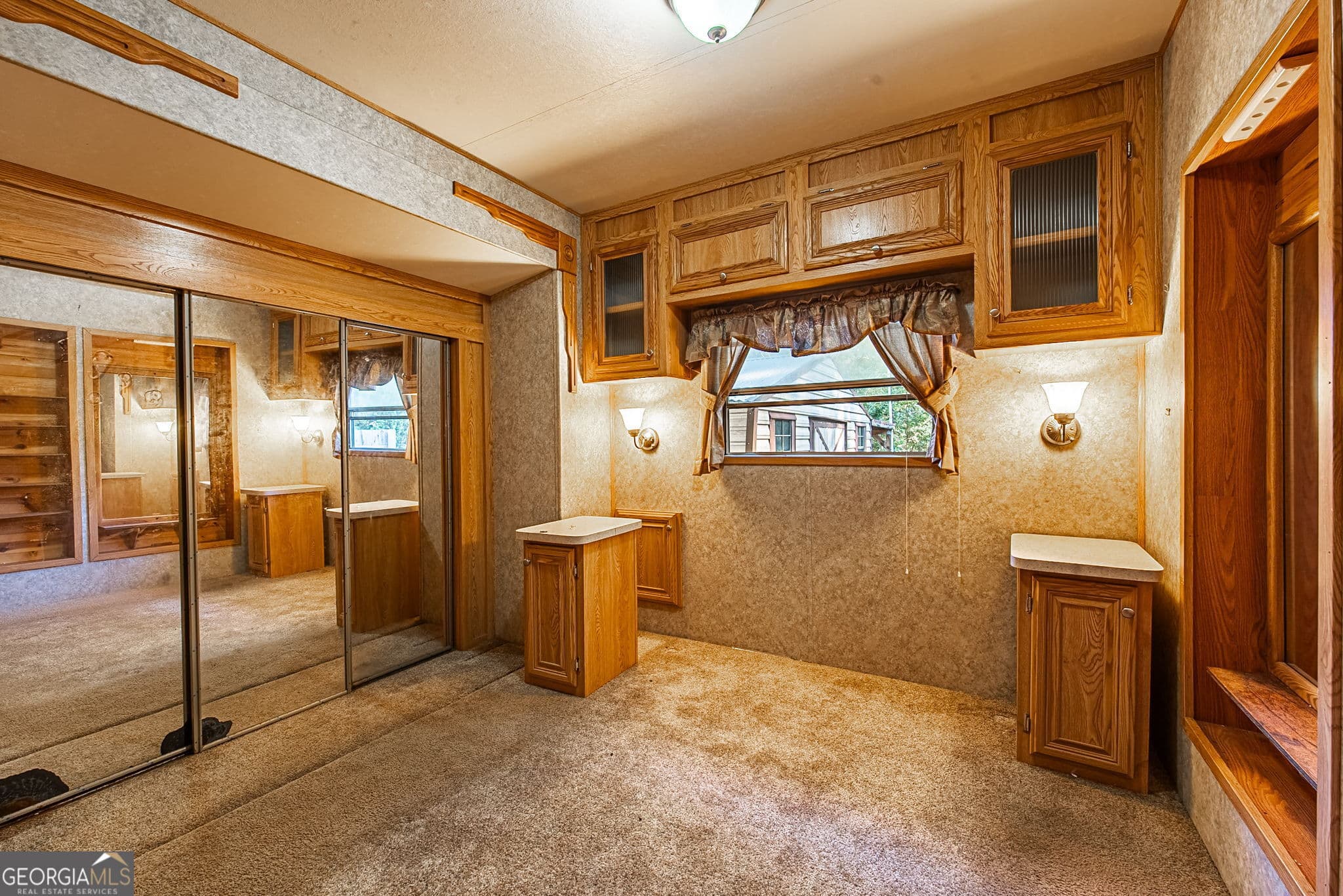2 bedroom, 1 bathroom, 675 sq ft manufactured home,single family residence for sale at 4184 Riverbank Run, Hiawassee, GA 30546 — photo 8