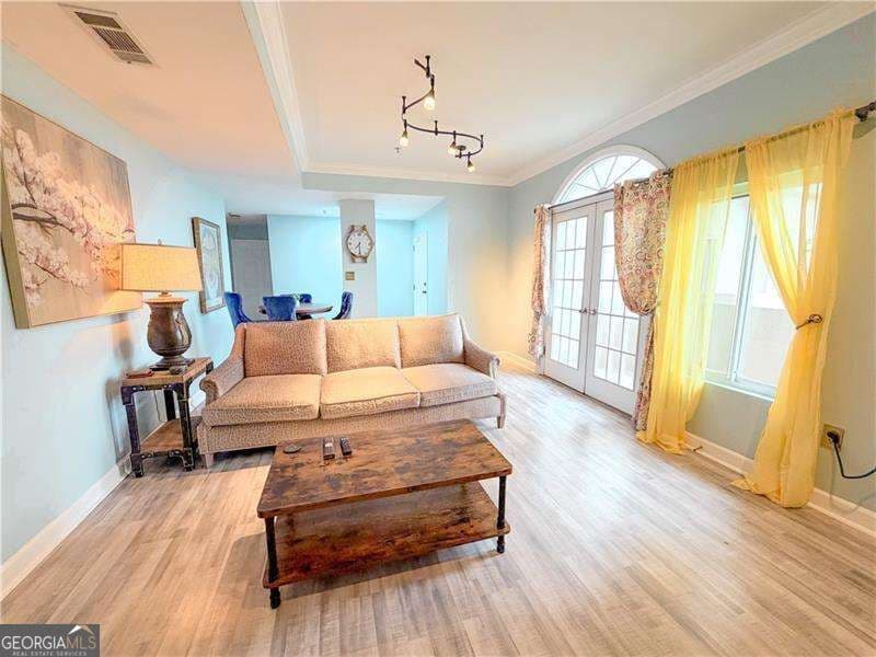 1 bedroom, 1 bathroom, 854 sq ft condominium for sale at 2161 Peachtree Road 708, Atlanta, GA 30309 — photo 8