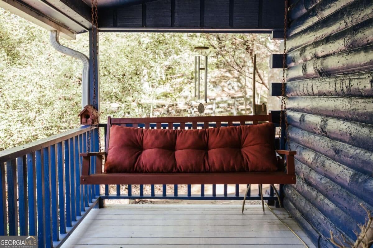 3 bedroom, 2 bathroom, 1,782 sq ft cabin,single family residence for sale at 3383 Wolf Drive, Gainesville, GA 30506 — photo 10