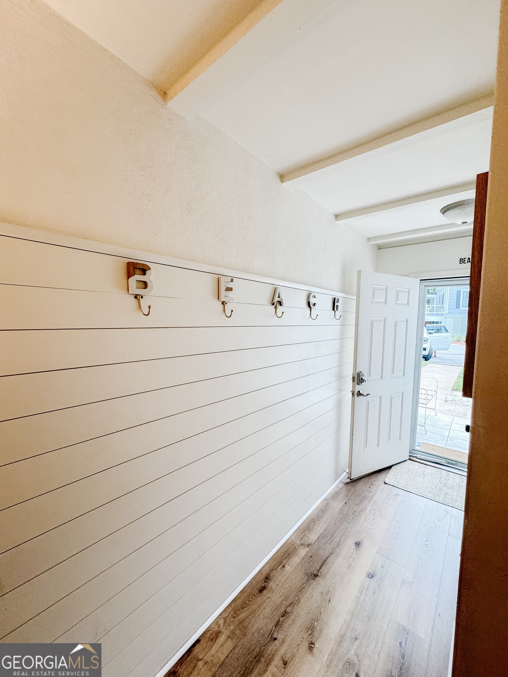 2 bedroom, 2 bathroom, 1,180 sq ft condominium for sale at 218 Olive Way, St. Simons, GA 31522 — photo 4
