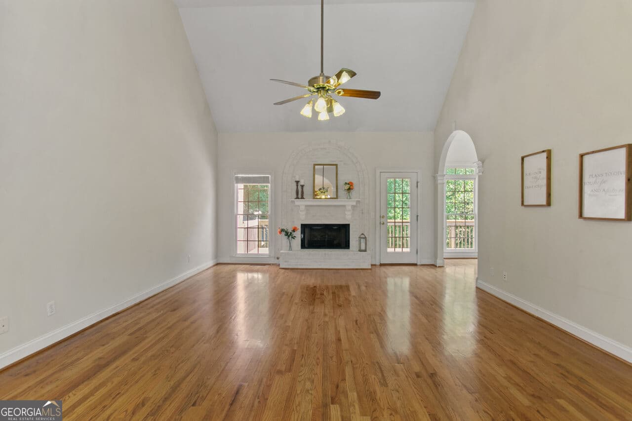 3 bedroom, 2.5 bathroom single family residence for sale at 8645 Anchor On Lanier Court, Gainesville, GA 30506 — photo 10