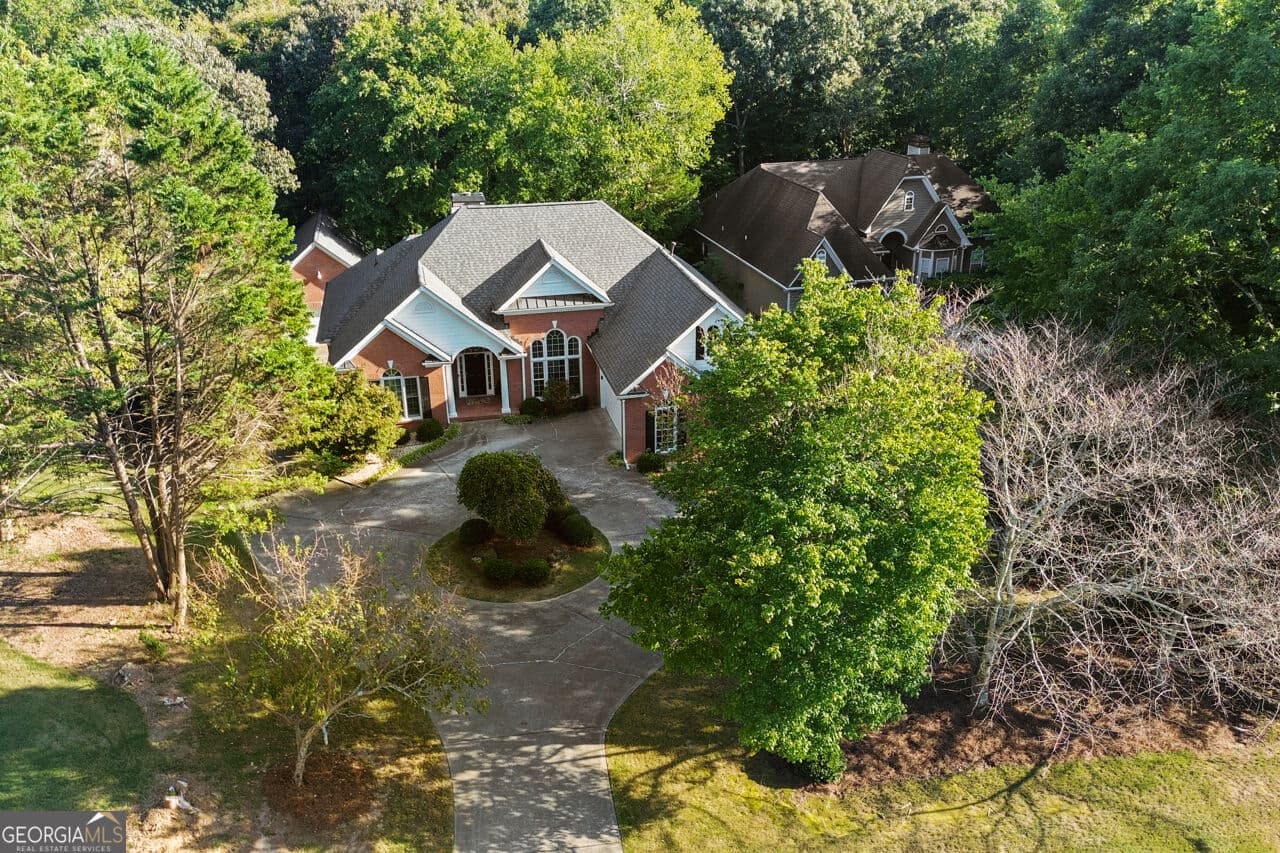 3 bedroom, 2.5 bathroom single family residence for sale at 8645 Anchor On Lanier Court, Gainesville, GA 30506 — photo 4
