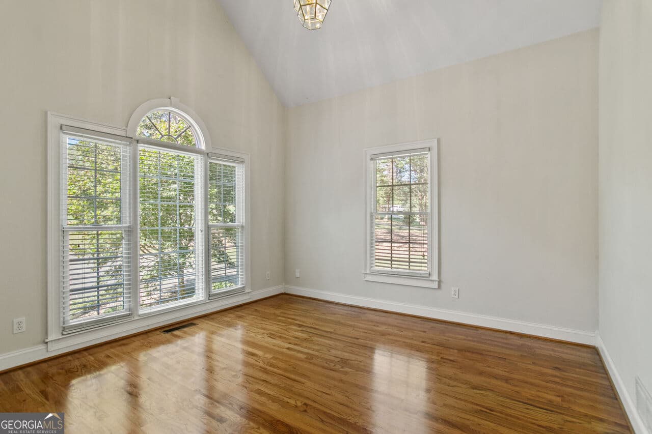 3 bedroom, 2.5 bathroom single family residence for sale at 8645 Anchor On Lanier Court, Gainesville, GA 30506 — photo 8