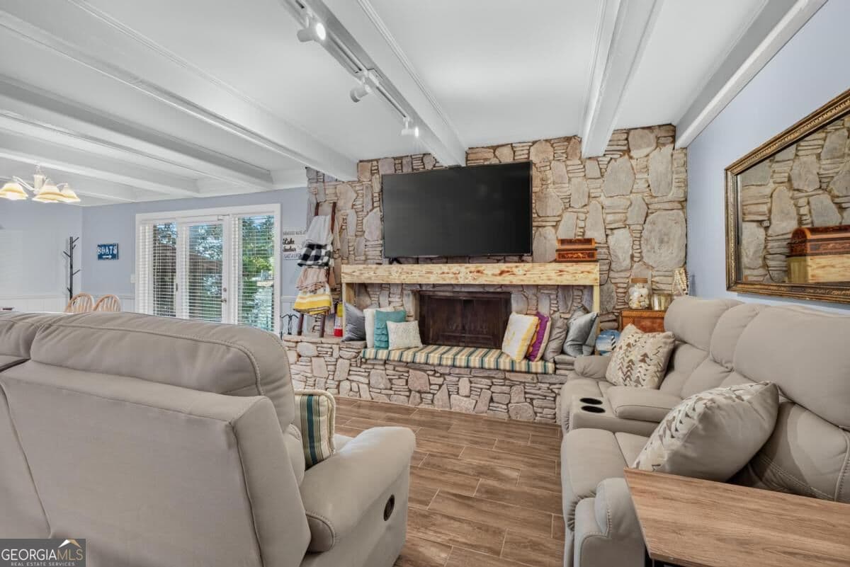 5 bedroom, 4 bathroom, 2,404 sq ft single family residence for sale at 287 Thomas Drive, Eatonton, GA 31024 — photo 10