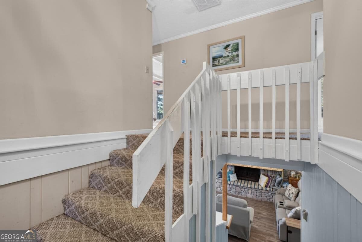 5 bedroom, 4 bathroom, 2,404 sq ft single family residence for sale at 287 Thomas Drive, Eatonton, GA 31024 — photo 8