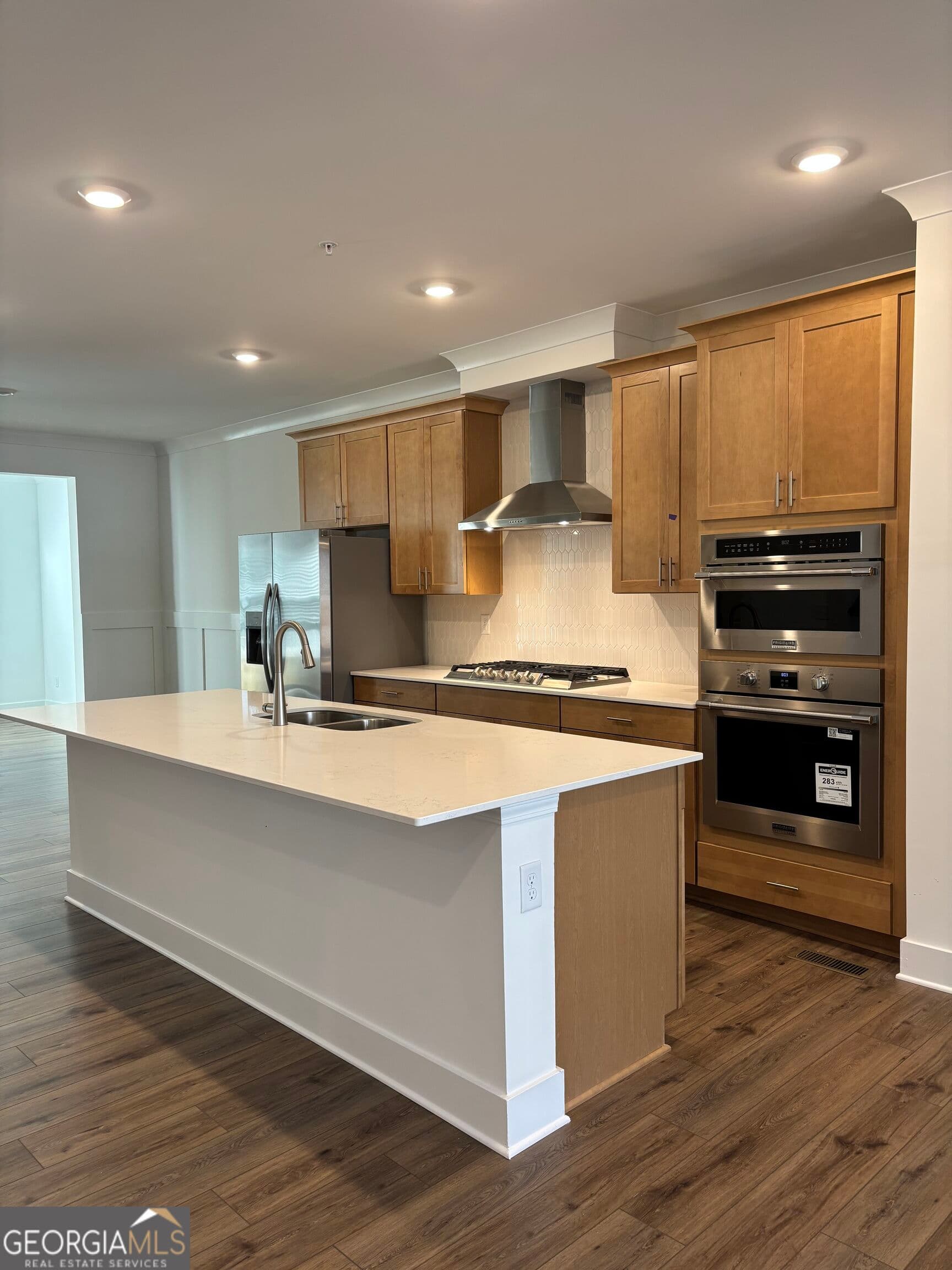 4 bedroom, 3.5 bathroom, 2,476 sq ft townhouse for sale at 480 Brodie Drive 75, Woodstock, GA 30188 — photo 2