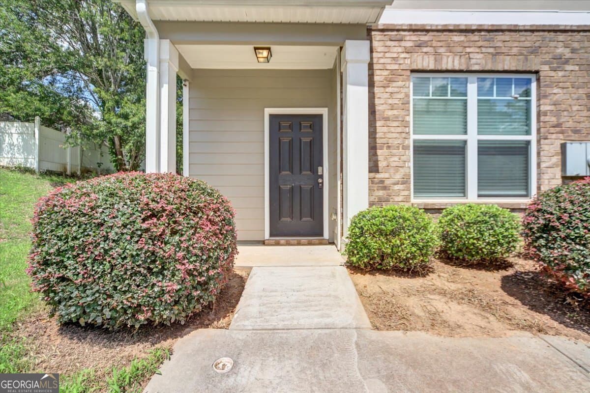 3 bedroom, 2.5 bathroom, 1,468 sq ft townhouse for rent at 2626 Parrish Court, Lithonia, GA 30038 for $1,800 a month — photo 5