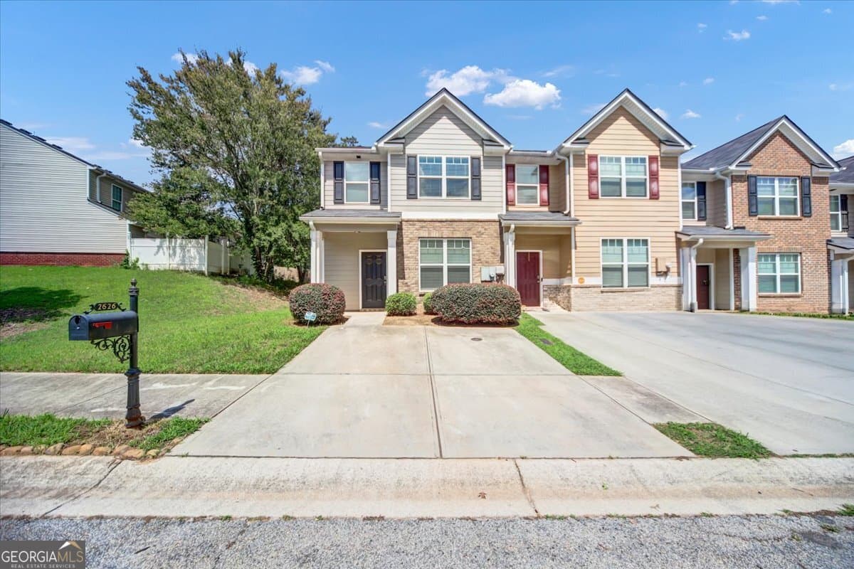 3 bedroom, 2.5 bathroom, 1,468 sq ft townhouse for rent at 2626 Parrish Court, Lithonia, GA 30038 for $1,800 a month — photo 4